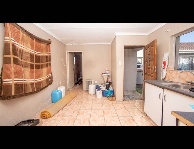 4 BEDROOM HOUSE FOR SALE IN SUNNYRIDGE